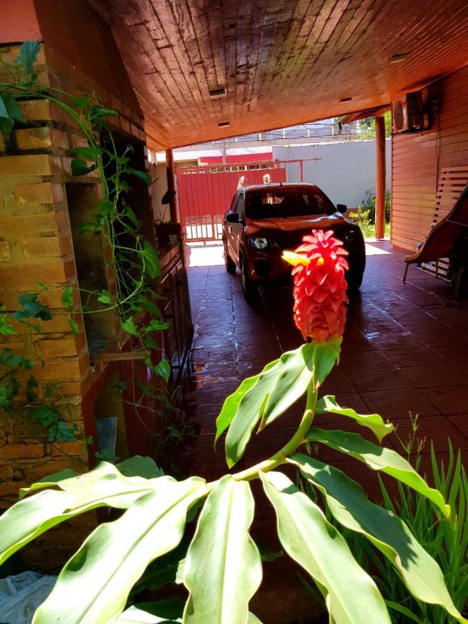 Vivi Iguazu Casa Familiar Villa Puerto Iguazú Buitenkant foto